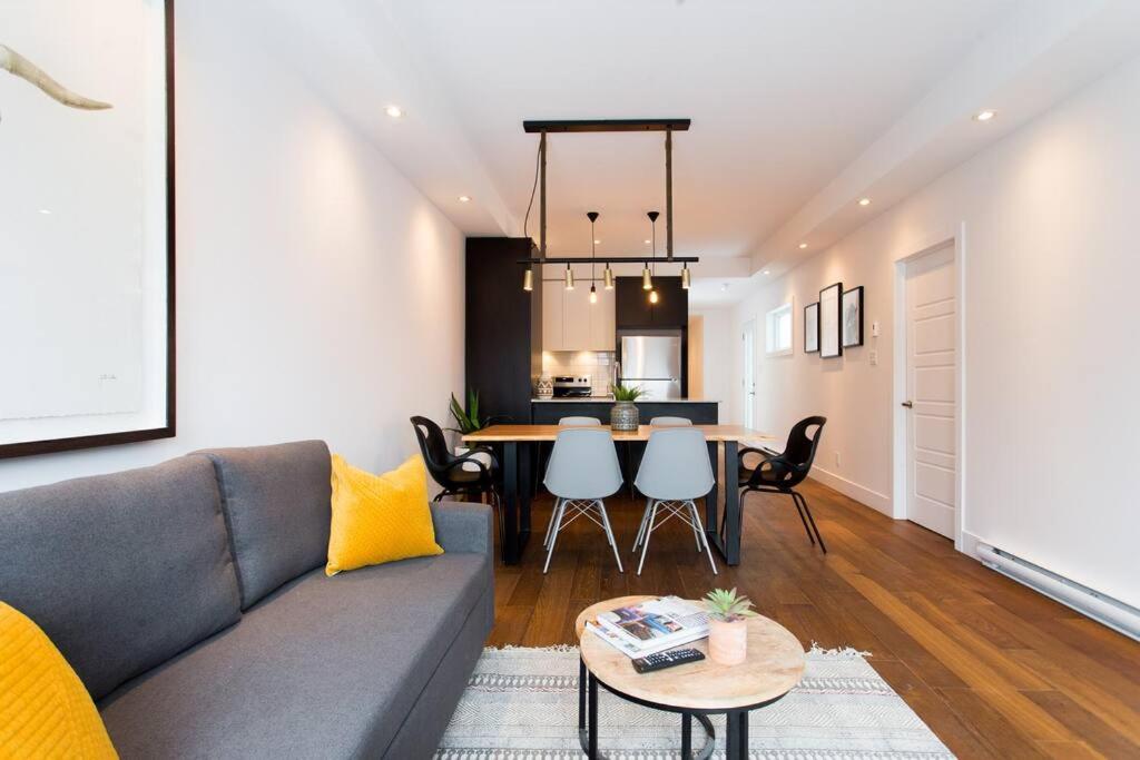 Sleek Condo In The Heart Of Little Italy By Den Stays Монреал Екстериор снимка